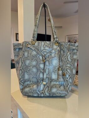 G.I.L.I. Snake-Embossed Tote in Grey and Cream with Gold Hardware